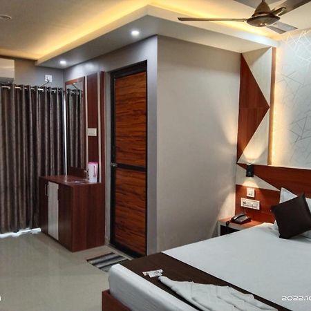 Hotel Marine Blue !! Beach Distance 50 Mts !! Digha  Exterior foto