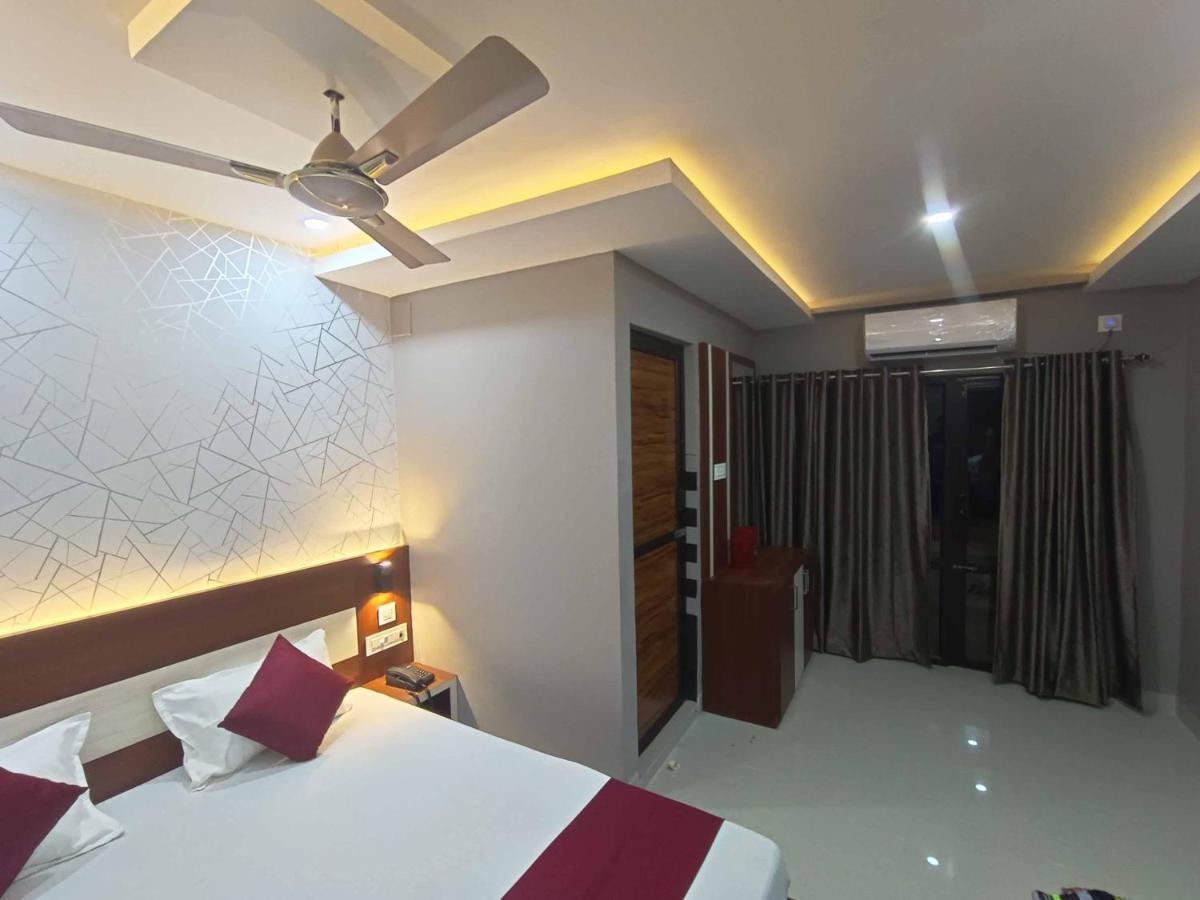 Hotel Marine Blue !! Beach Distance 50 Mts !! Digha  Exterior foto