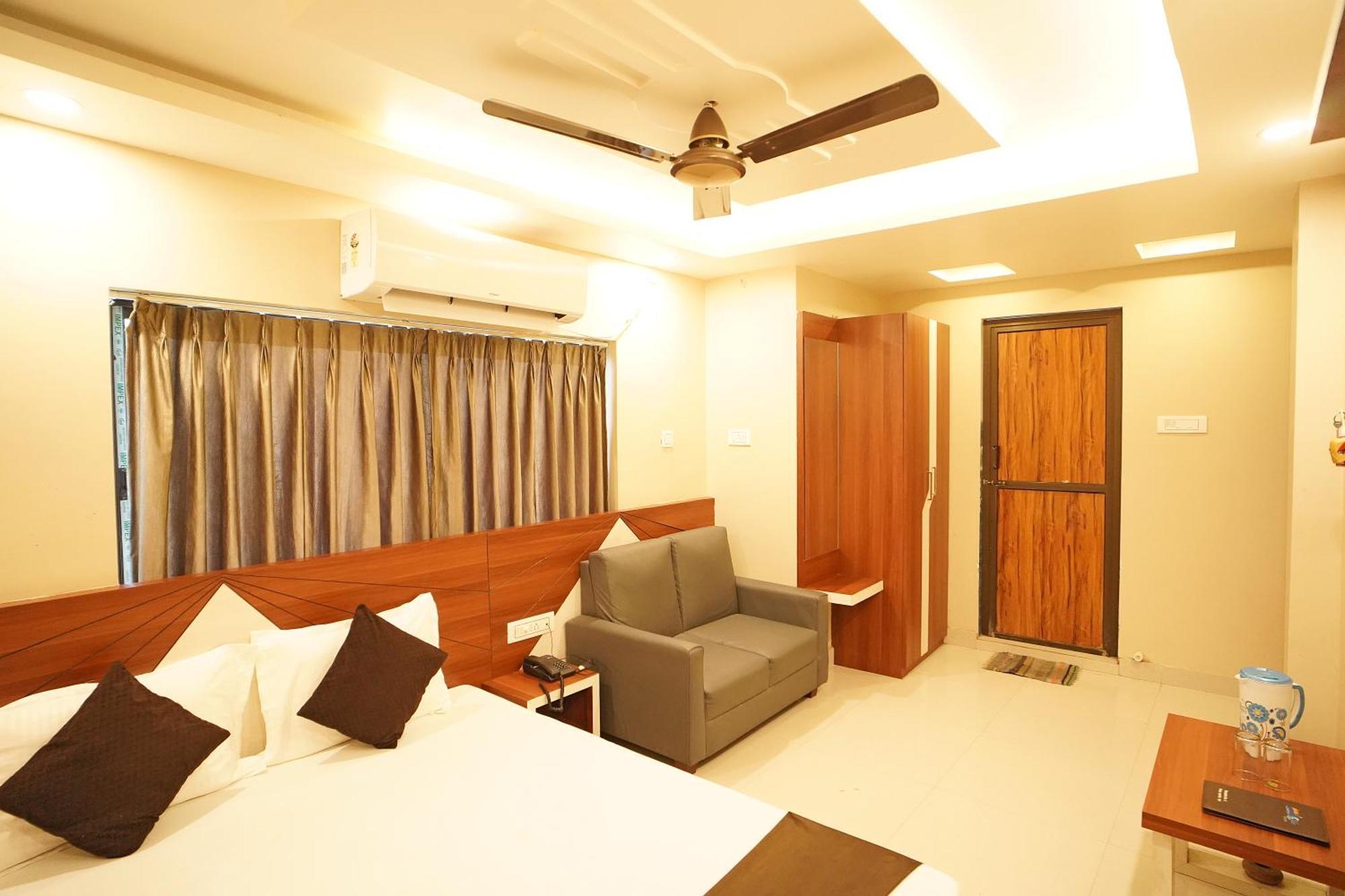 Hotel Marine Blue !! Beach Distance 50 Mts !! Digha  Exterior foto