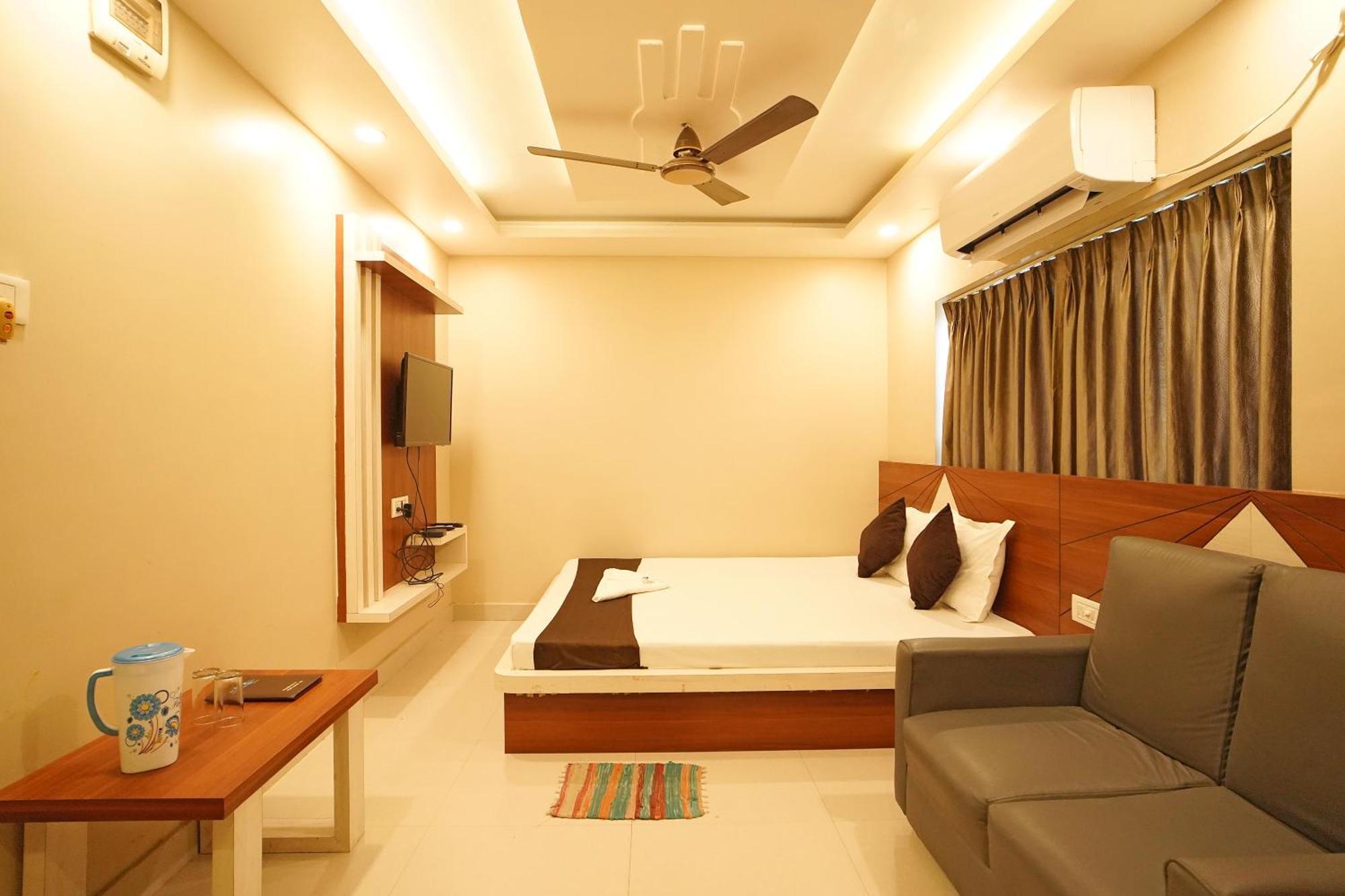 Hotel Marine Blue !! Beach Distance 50 Mts !! Digha  Exterior foto