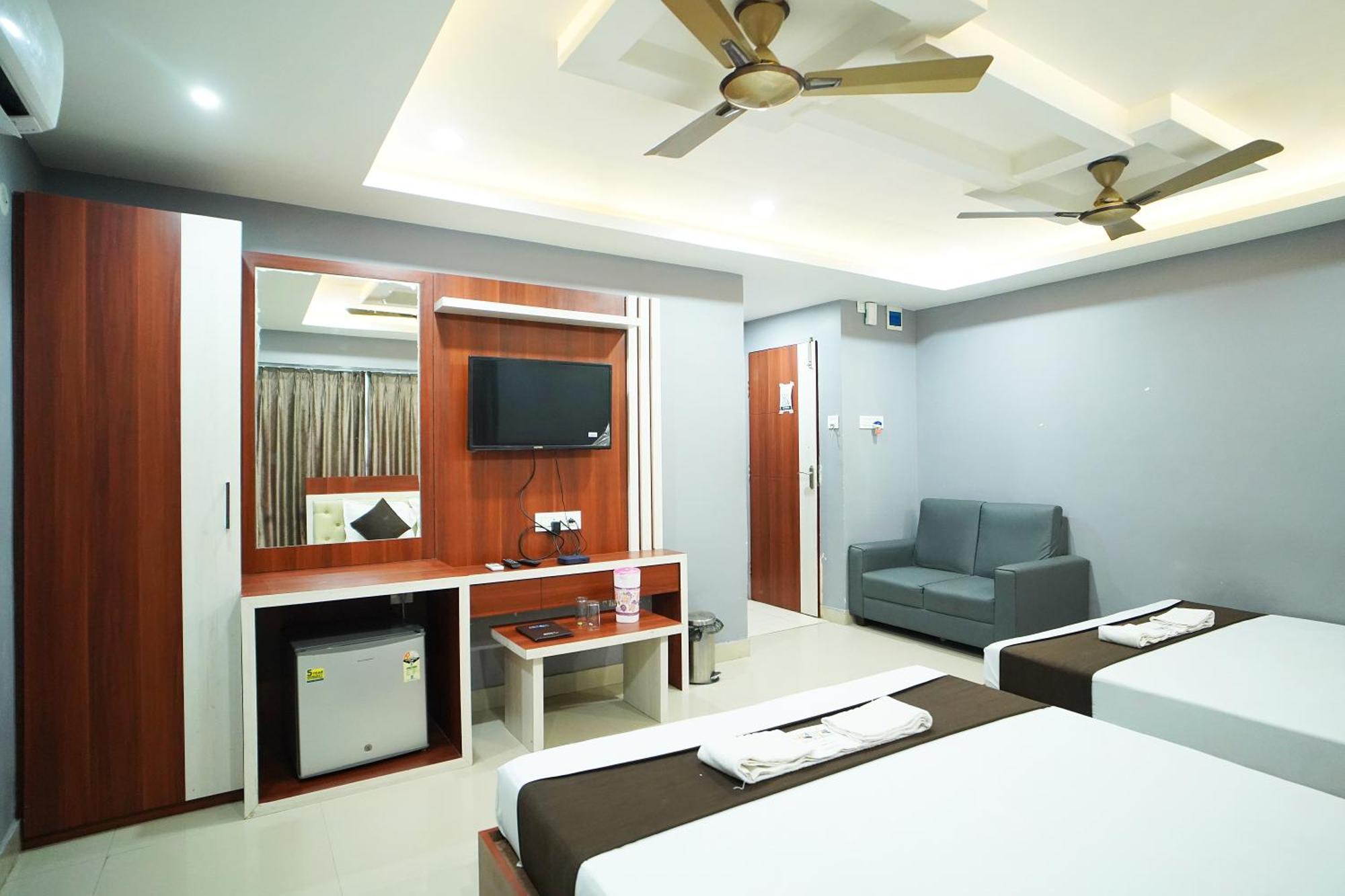 Hotel Marine Blue !! Beach Distance 50 Mts !! Digha  Exterior foto